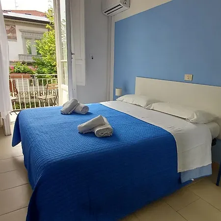 Otel Canarco *