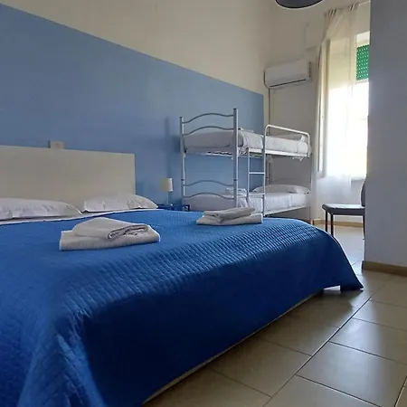 Otel Canarco *
