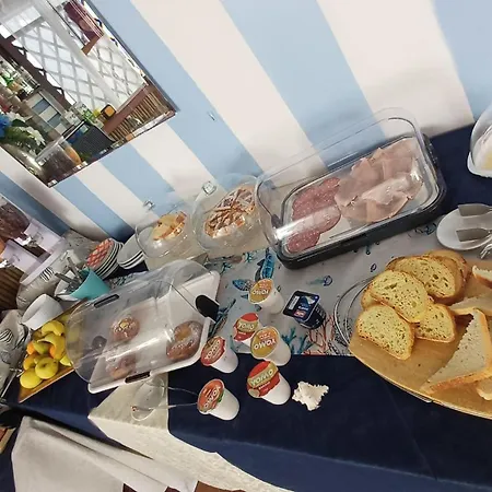 Canarco Otel Viareggio
