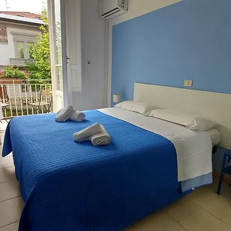 Hotel Canarco Viareggio